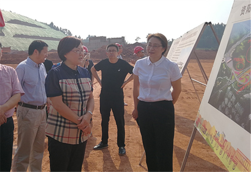 資陽(yáng)市政協(xié)主席陳莉萍調(diào)研嬌子大道西延線建設(shè)項(xiàng)目