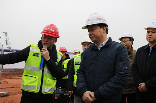 樂山市委副書記、市長張彤調(diào)研督導(dǎo)成樂擴(kuò)容建設(shè)項(xiàng)目棉竹互通改造工作