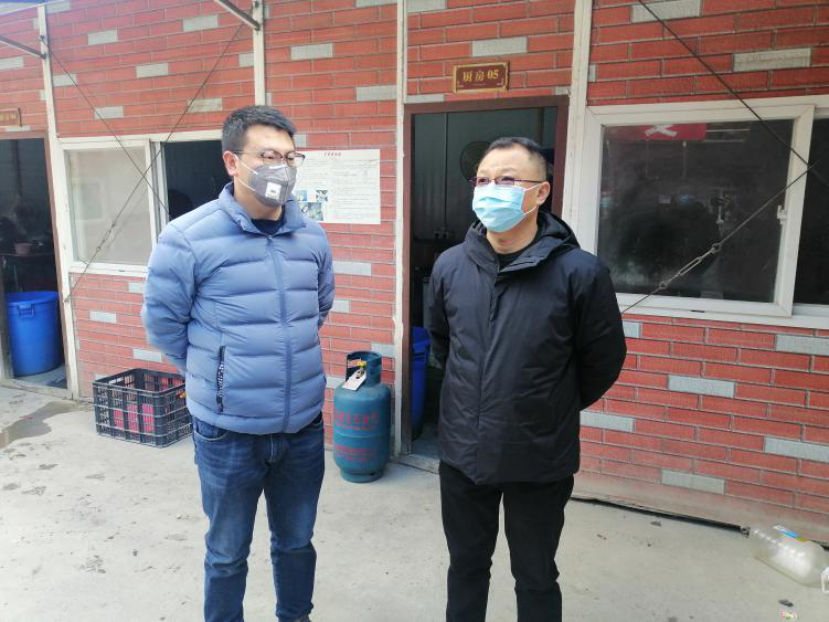 公司黨委委員、監(jiān)事、工會主席鄭植赴康新K1-1項目調(diào)研指導疫情防控及復工工作