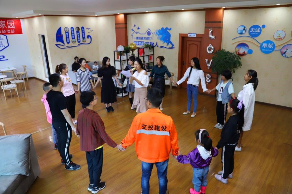 情系職工家屬  共筑和諧家園 —德會(huì)TJ1-3項(xiàng)目部舉行“大手牽小手，和諧一家親”主題活動(dòng)