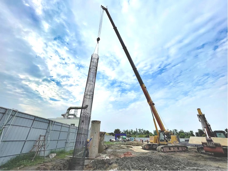 高路建筑公司承建的四川高速路網(wǎng)川西片區(qū)應急搶險指揮分中心項目首根樁基澆筑完成